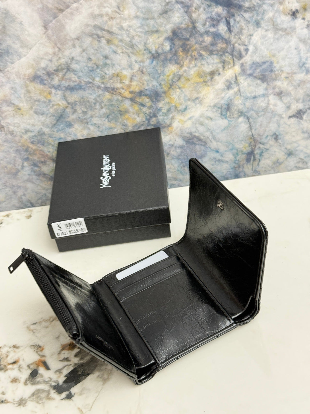 Tri-Fold Wallet With Fancy Crinkled Leather
