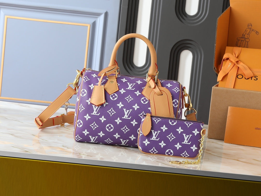 Speedy P9 Bandoulière 30 Handbag & Pouch
