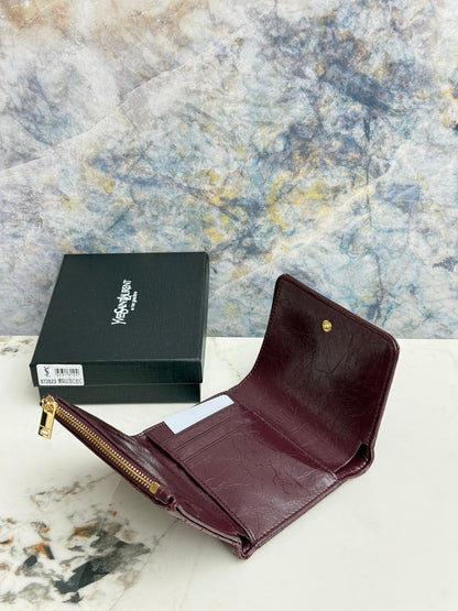 Tri-Fold Wallet With Fancy Crinkled Leather