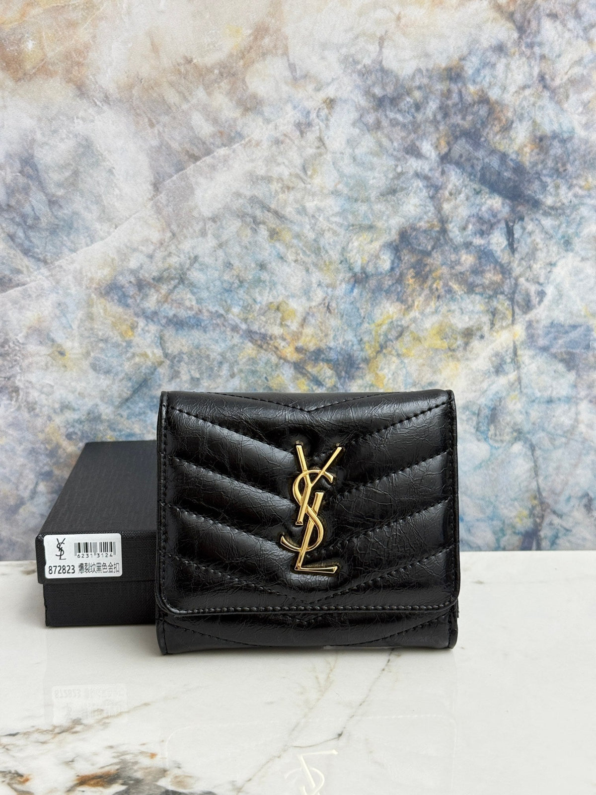 Tri-Fold Wallet With Fancy Crinkled Leather