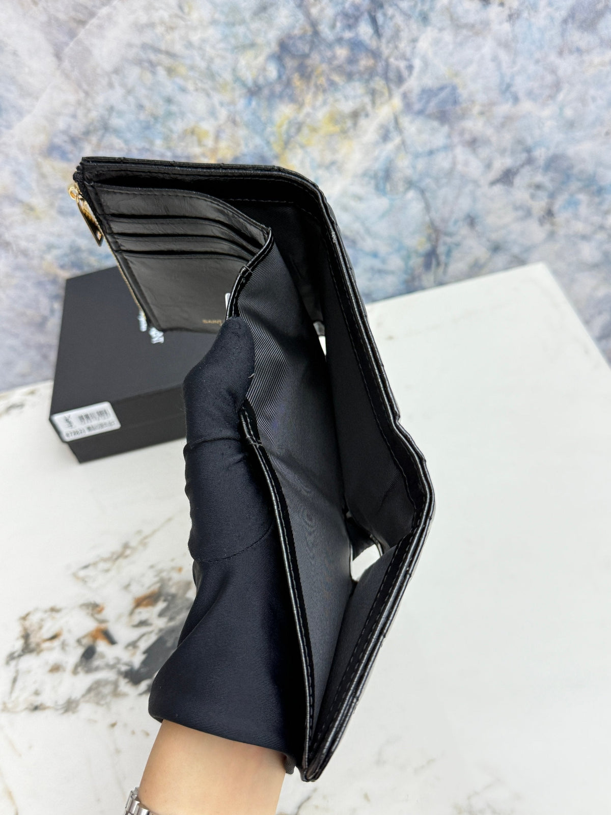 Tri-Fold Wallet With Fancy Crinkled Leather
