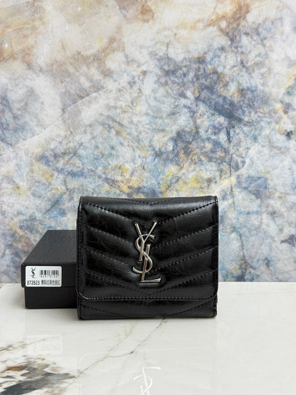 Tri-Fold Wallet With Fancy Crinkled Leather