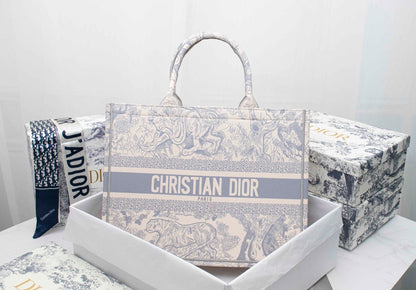 Medium D Book Tote